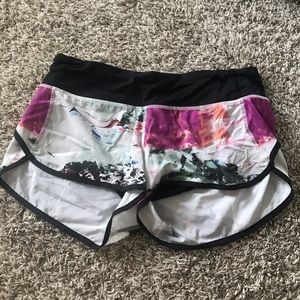 🍋 RARE Lululemon Speed Shorts 🍋